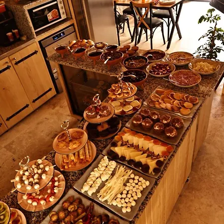 Arkelas Cave House Гореме