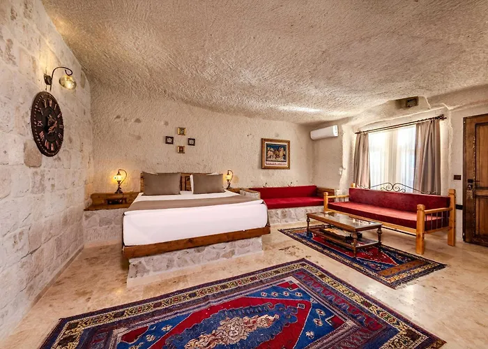 Arkelas Cave House *